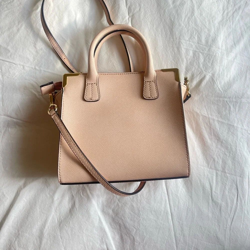 Calvin Klein Leather Crossbody bag - Picture 4 of 6